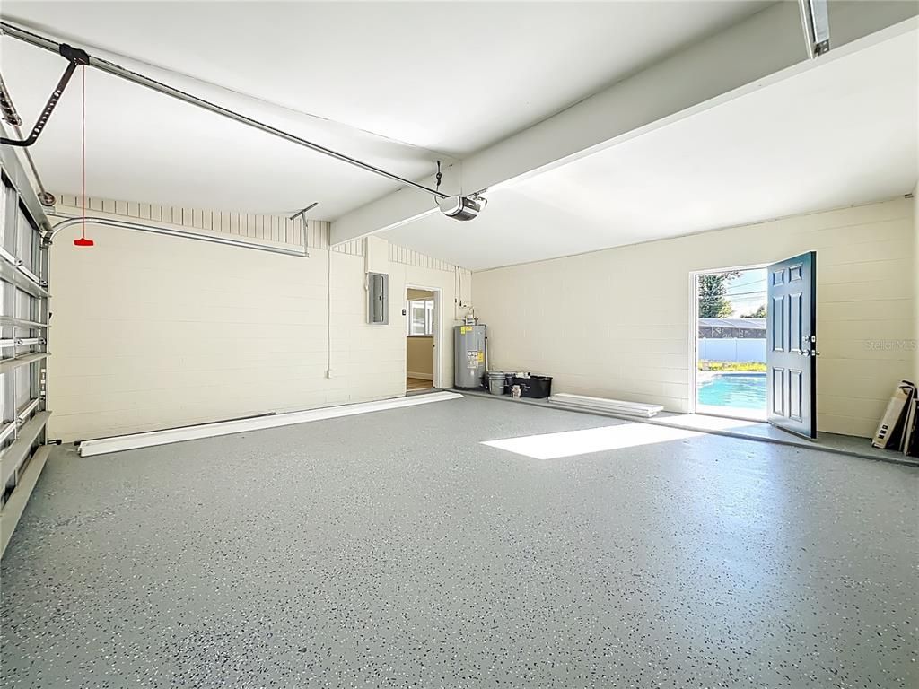 Empty room, Garage, Interior