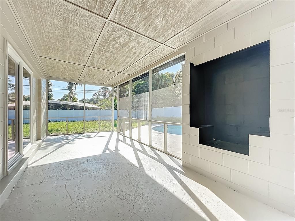 Fireplace, Interior, Sun Room, Water