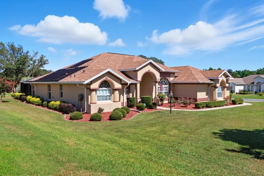 Backyard, Exterior, Facade, Solar Panels, Ranch