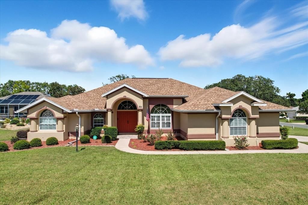 Backyard, Exterior, Facade, Ranch