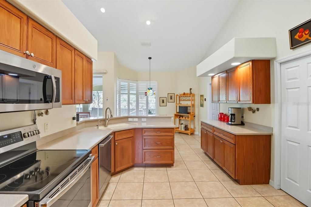 Interior, Kitchen, Pendant Lights, Recessed Lighting, Stainless Steel Appliances