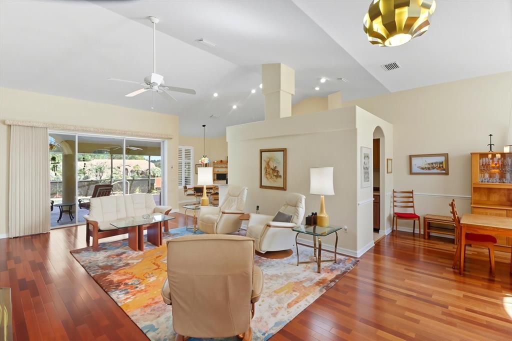 Dining room, Interior, Living room, Pendant Lights, Recessed Lighting, Wood Texture Flooring