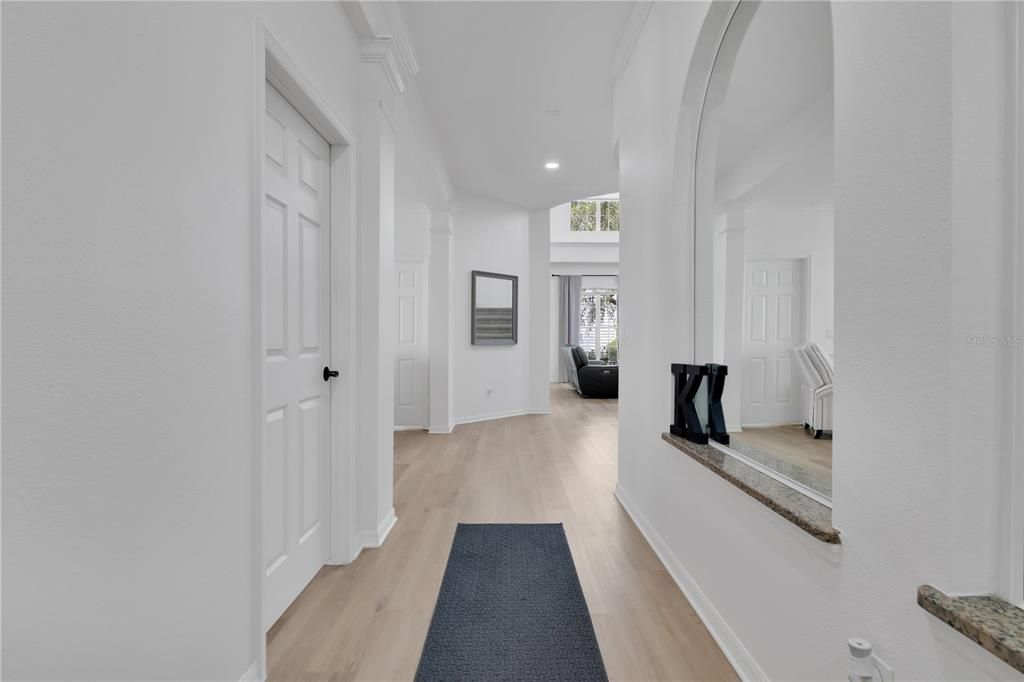 Interior, Recessed Lighting, Wood Texture Flooring