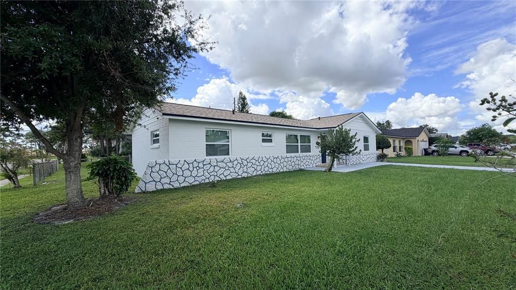 Backyard, Exterior