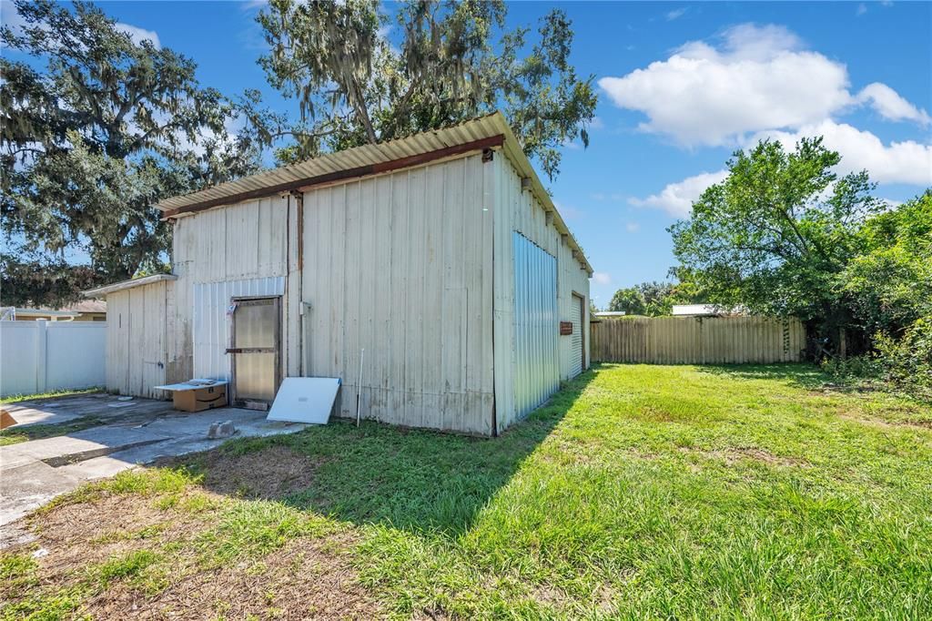 Backyard, Exterior