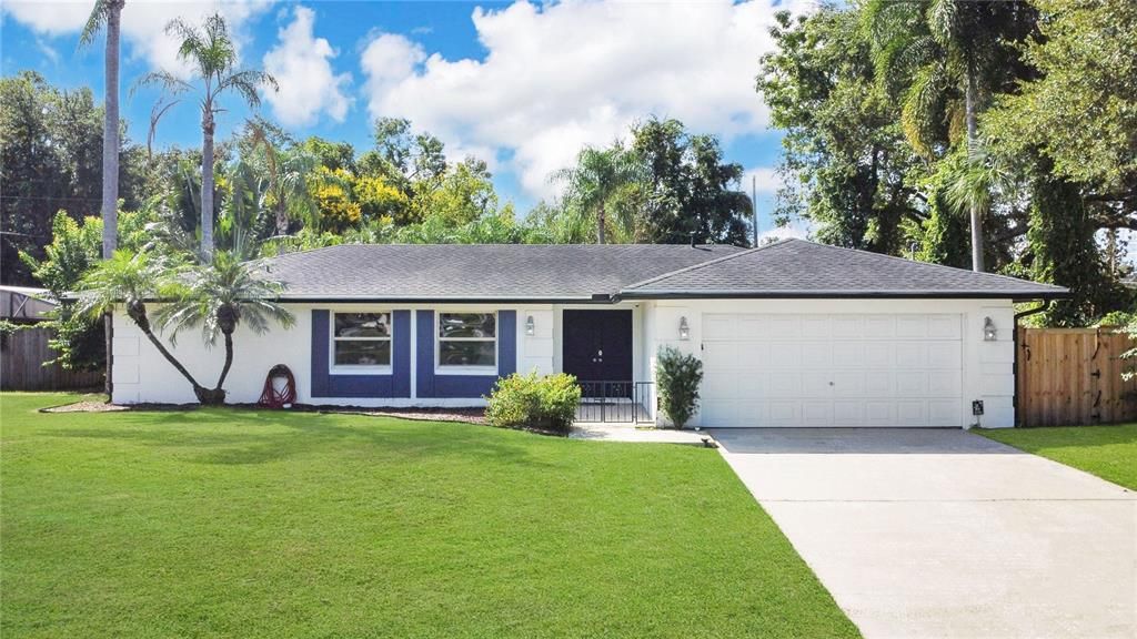 Attached, Backyard, Exterior, Facade, Ranch