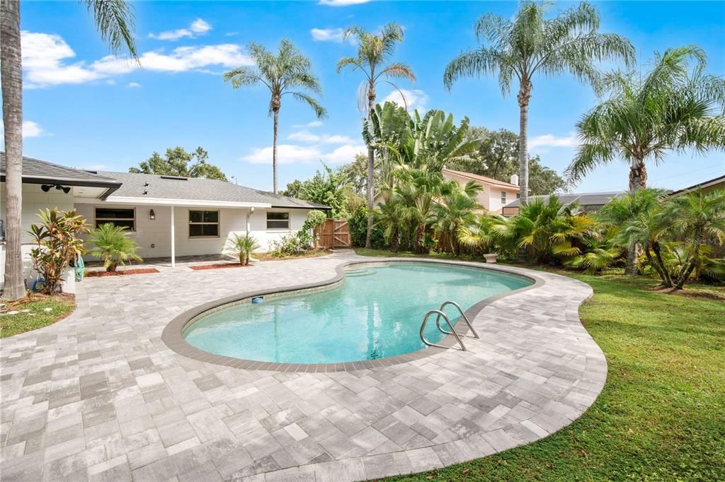 Exterior, Pool