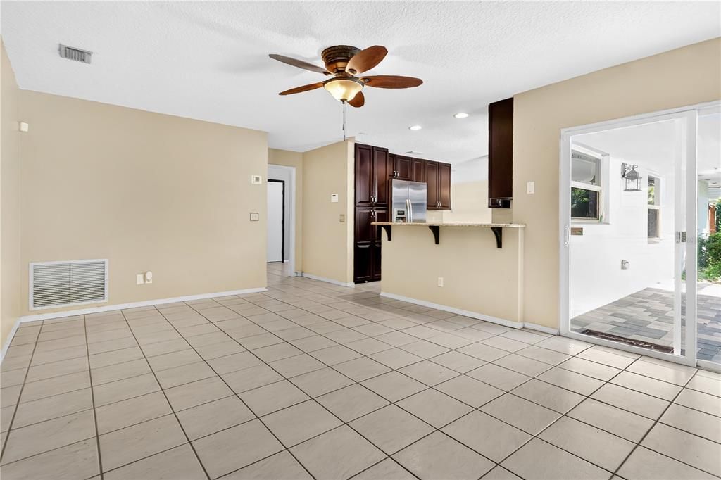 Empty room, Interior, Kitchen, Recessed Lighting