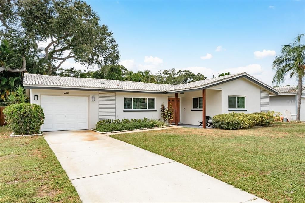Attached, Backyard, Exterior, Facade, Ranch