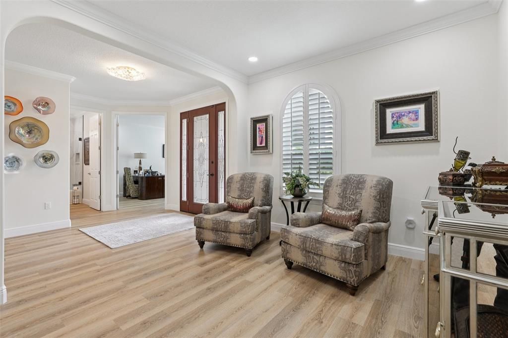 Interior, Recessed Lighting, Wood Texture Flooring