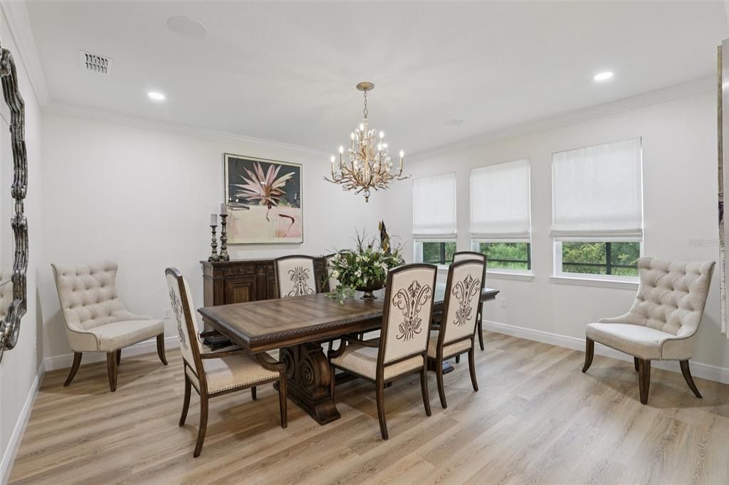 Chandelier, Dining room, Interior, Recessed Lighting, Wood Texture Flooring