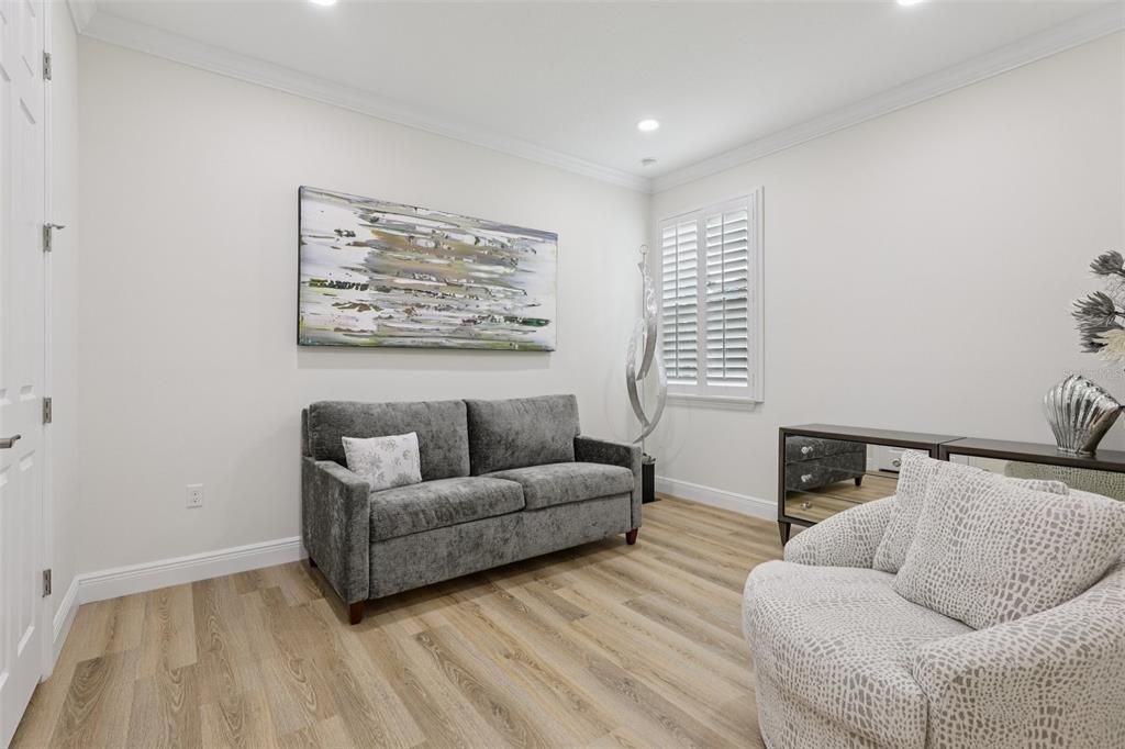 Interior, Recessed Lighting, Wood Texture Flooring