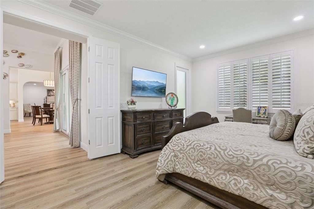 Bedroom, Dining room, Interior, Pendant Lights, Recessed Lighting, Wood Texture Flooring