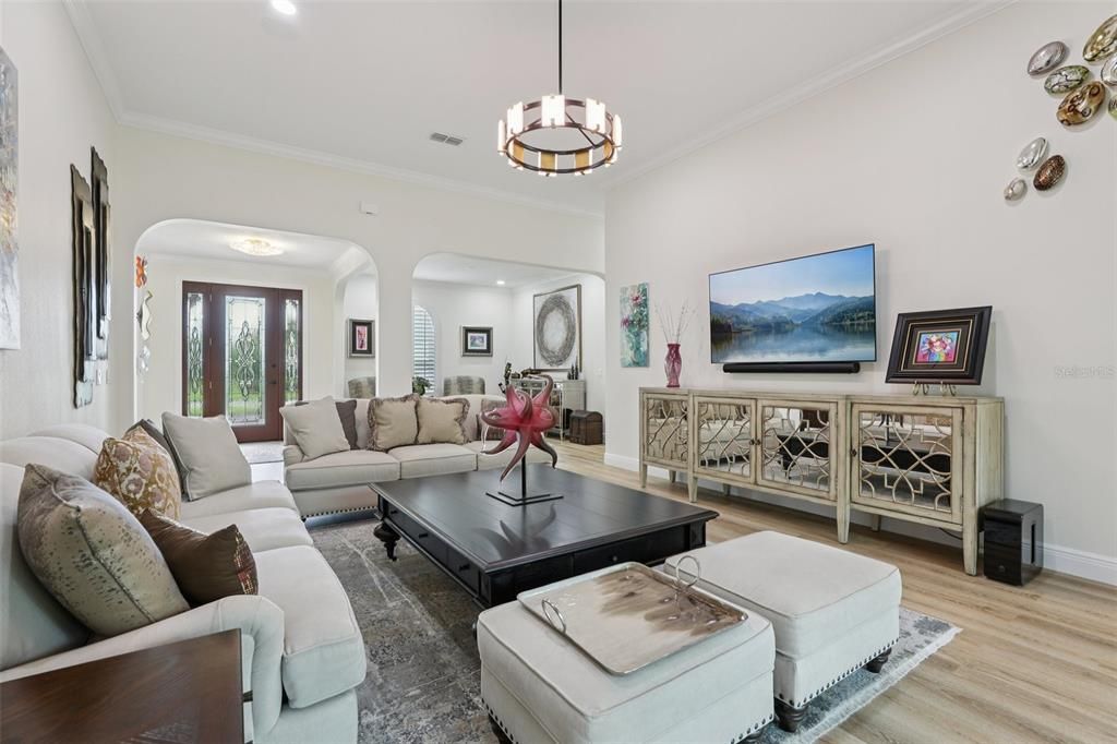Chandelier, Interior, Living room, Recessed Lighting, Wood Texture Flooring