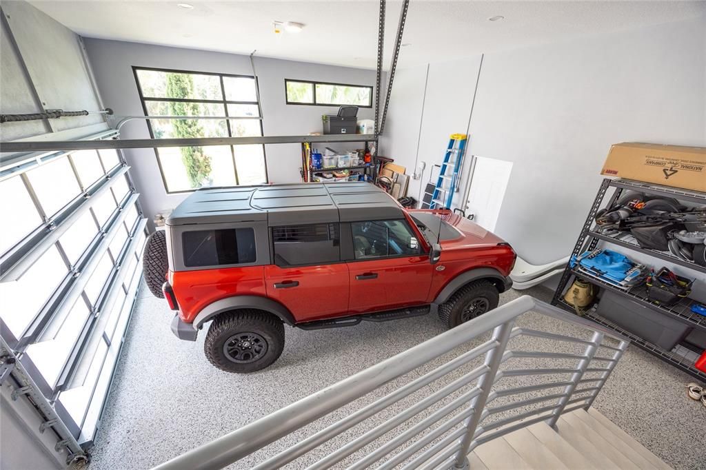 Garage, Interior