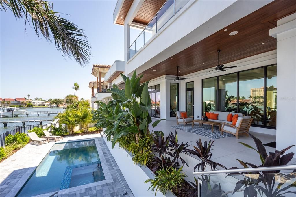 Exterior, Pool, Water