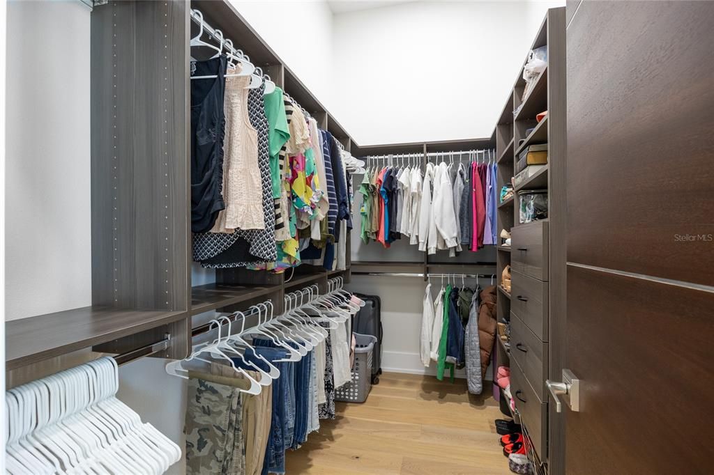 Interior, Walk-in Closets, Wood Texture Flooring