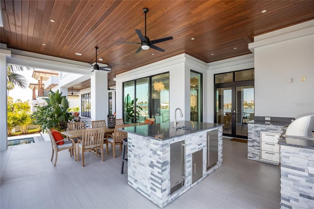 Exterior, Outdoor Kitchen