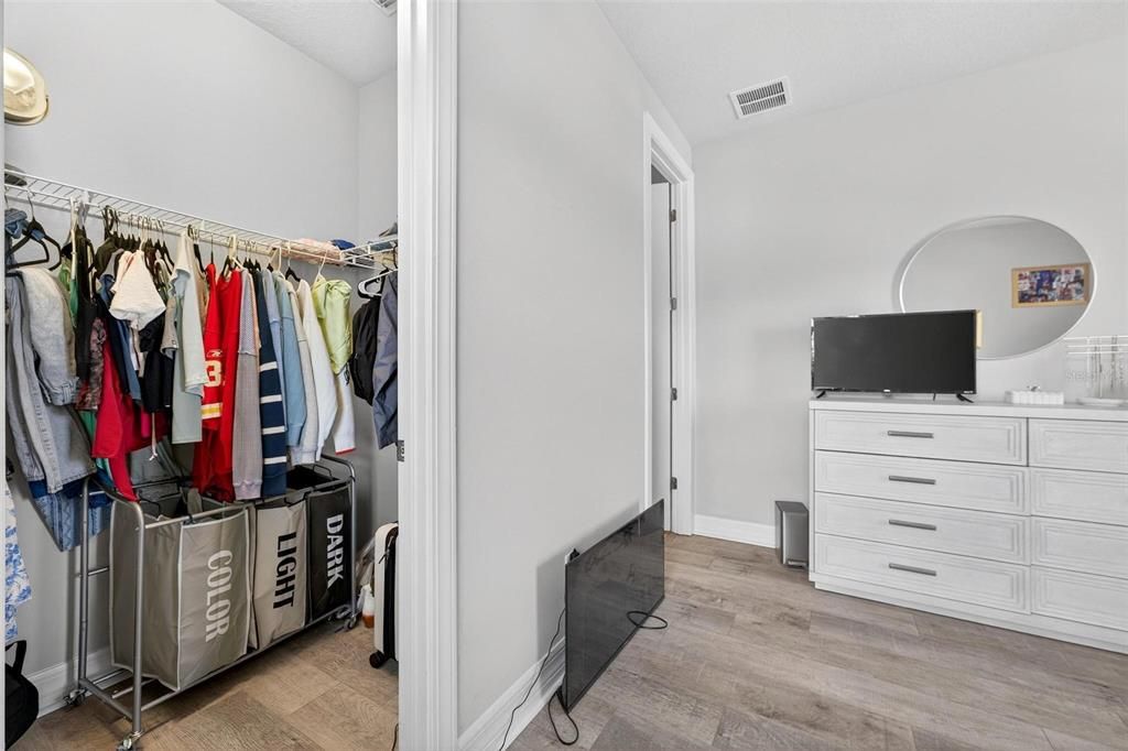 Interior, Walk-in Closets, Wood Texture Flooring