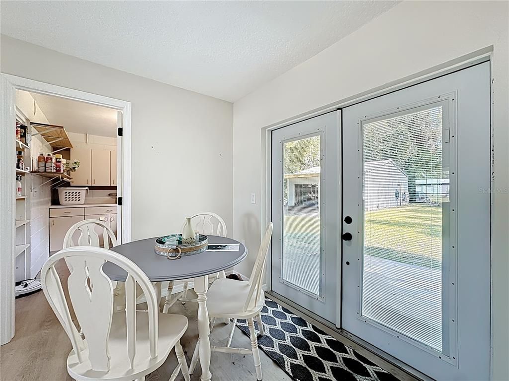 Dining room, Interior