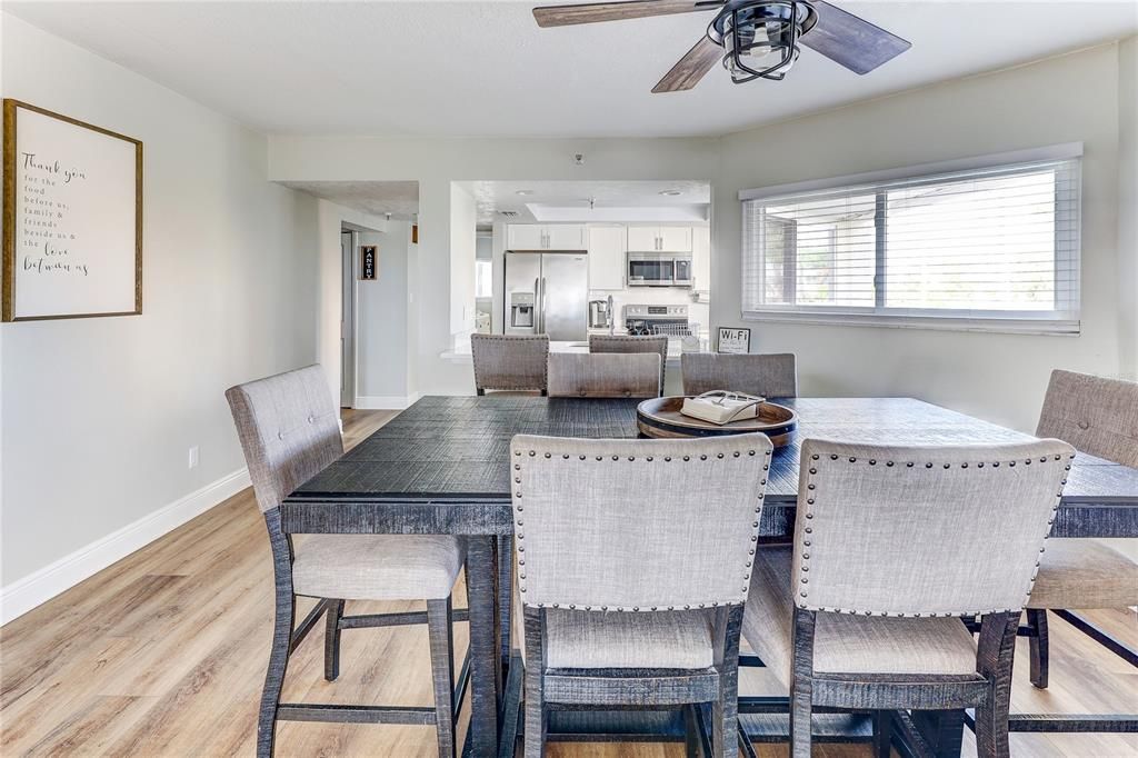 Dining room, Interior, Kitchen, Stainless Steel Appliances, Wood Texture Flooring