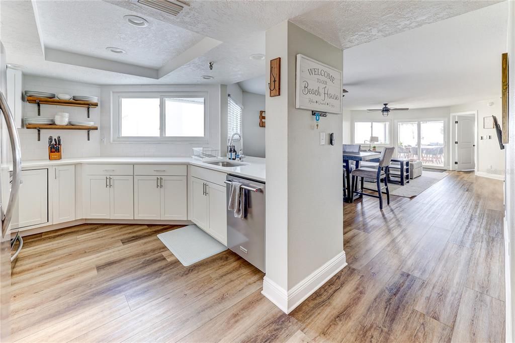 Dining room, Interior, Kitchen, Recessed Lighting, Wood Texture Flooring