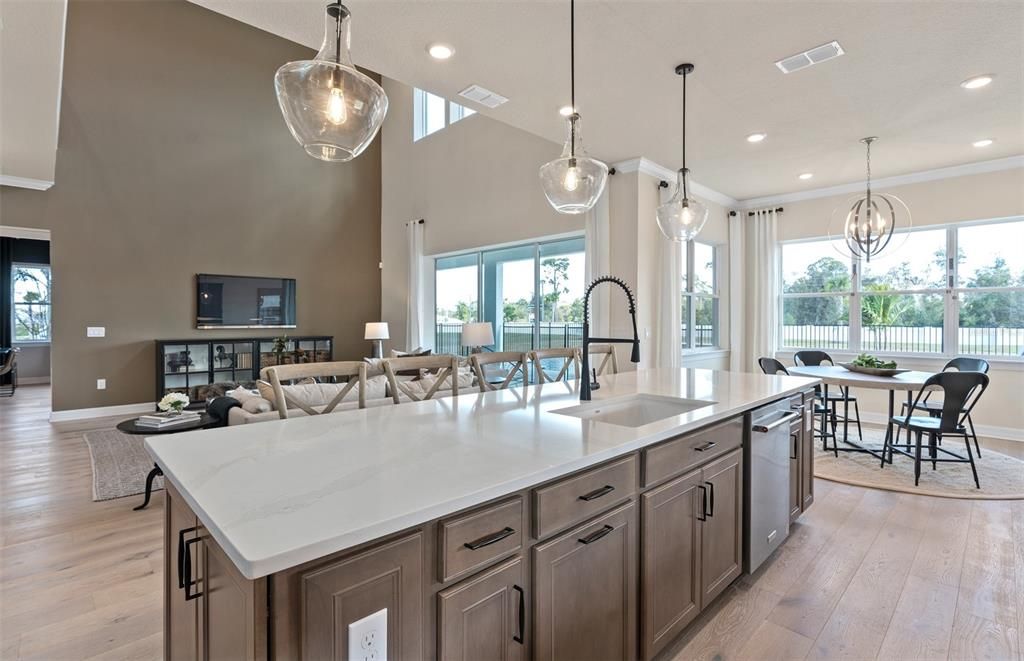 Chandelier, Dining room, Interior, Kitchen, Pendant Lights, Recessed Lighting, Wood Texture Flooring