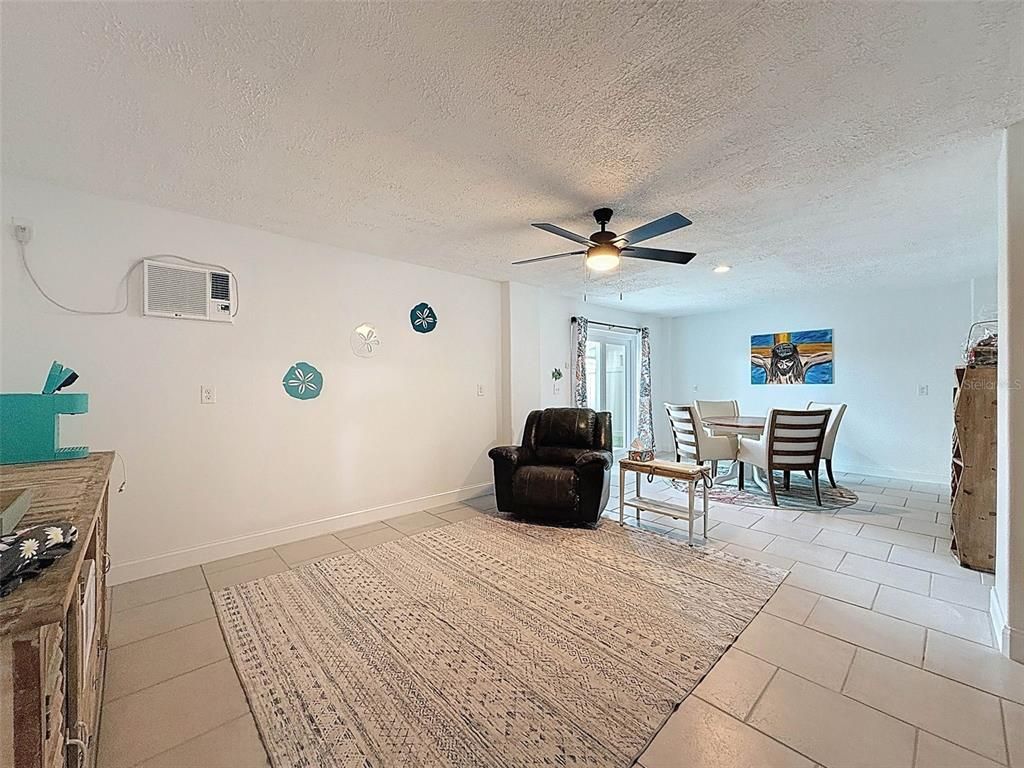 Dining room, Interior, Recessed Lighting