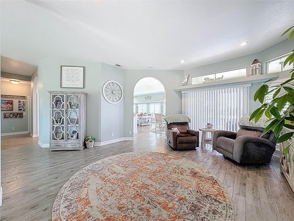 Interior, Recessed Lighting, Wood Texture Flooring