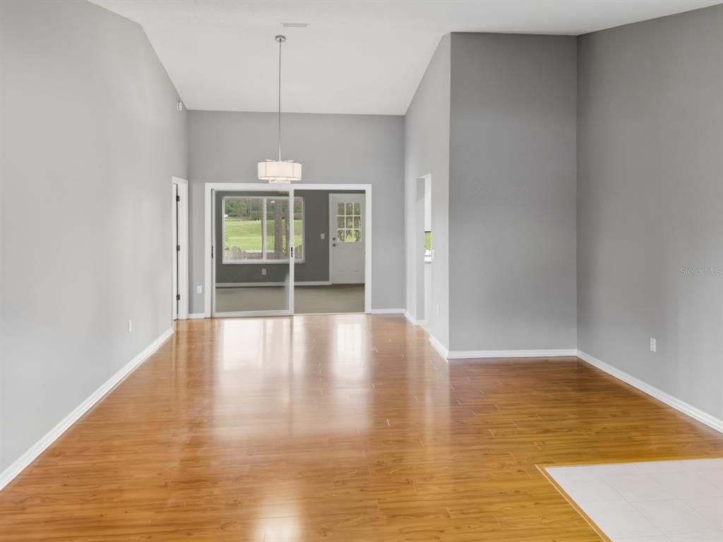 Empty room, Interior, Pendant Lights, Wood Texture Flooring