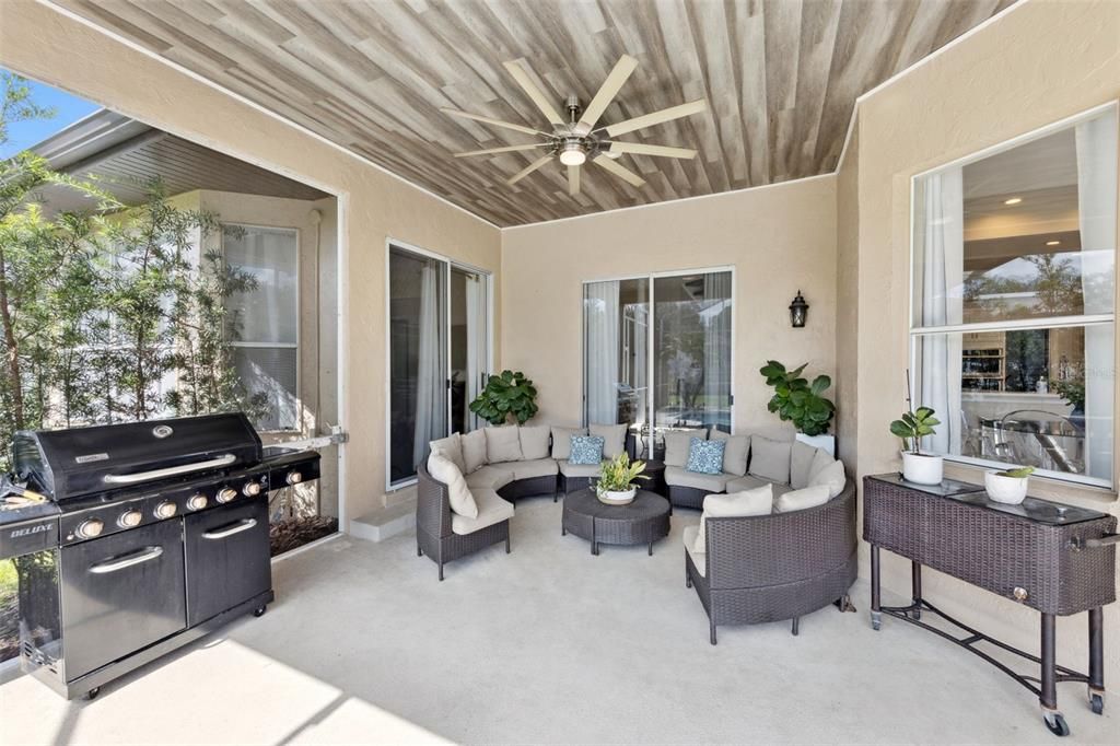 Exterior, Outdoor Kitchen