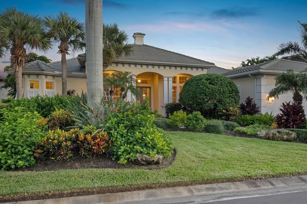 Exterior, Facade, Mediterranean