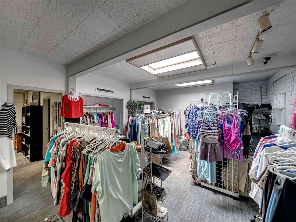 Interior, Walk-in Closets