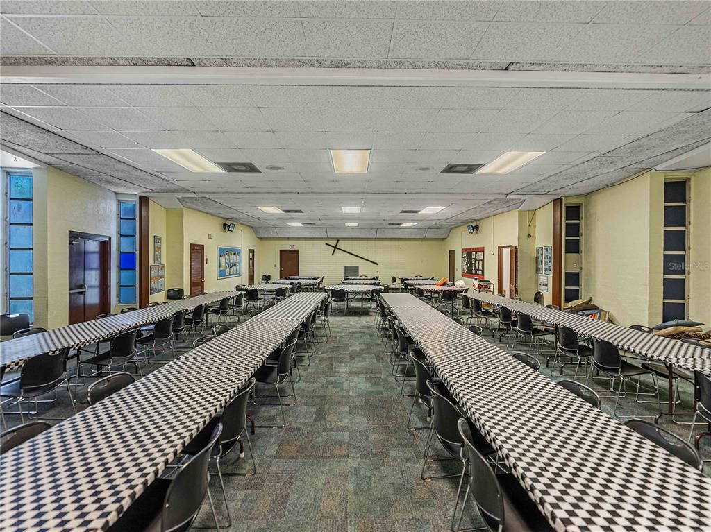 Dining room, Interior, Recessed Lighting