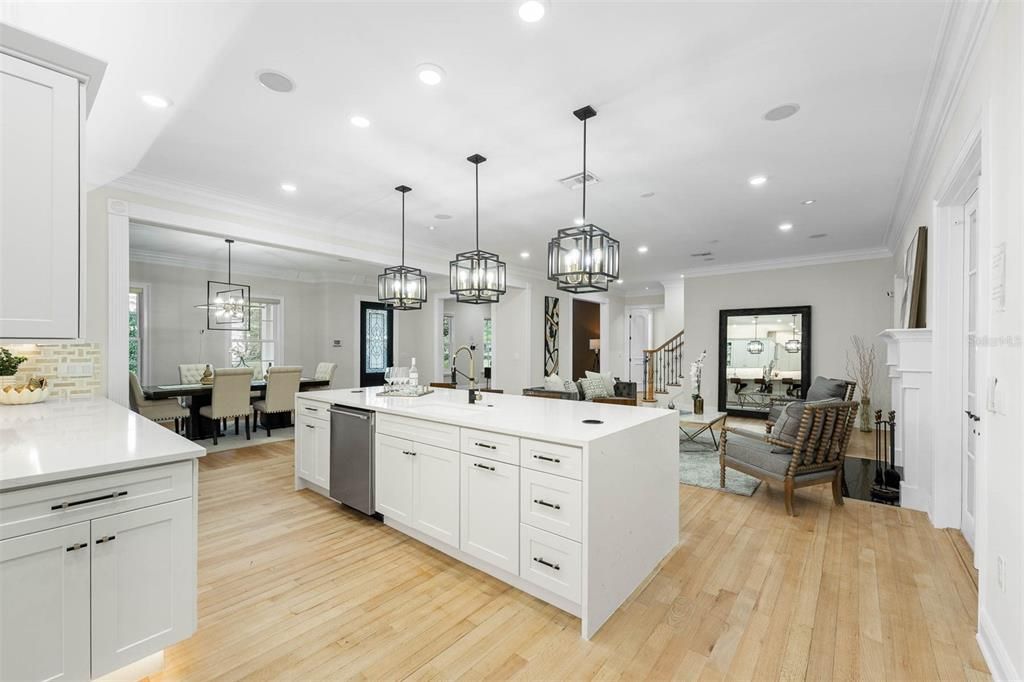 Dining room, Interior, Kitchen, Living room, Pendant Lights, Recessed Lighting, Stainless Steel Appliances, Wood Texture Flooring