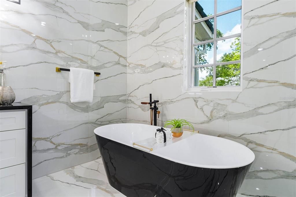 Bathroom, Free Standing Baths, Interior, Marble, Marble Walls