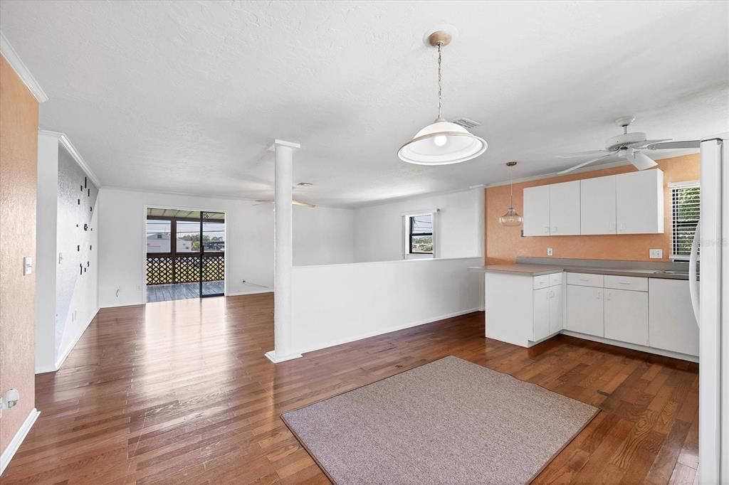 Interior, Kitchen, Pendant Lights, Wood Texture Flooring