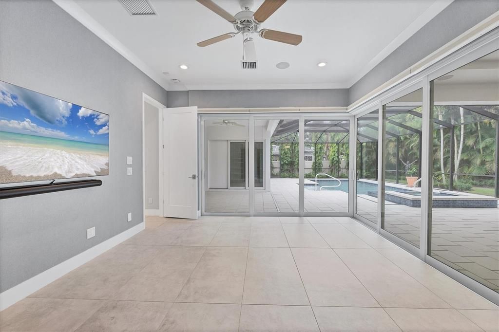Empty room, Interior, Recessed Lighting, Sun Room