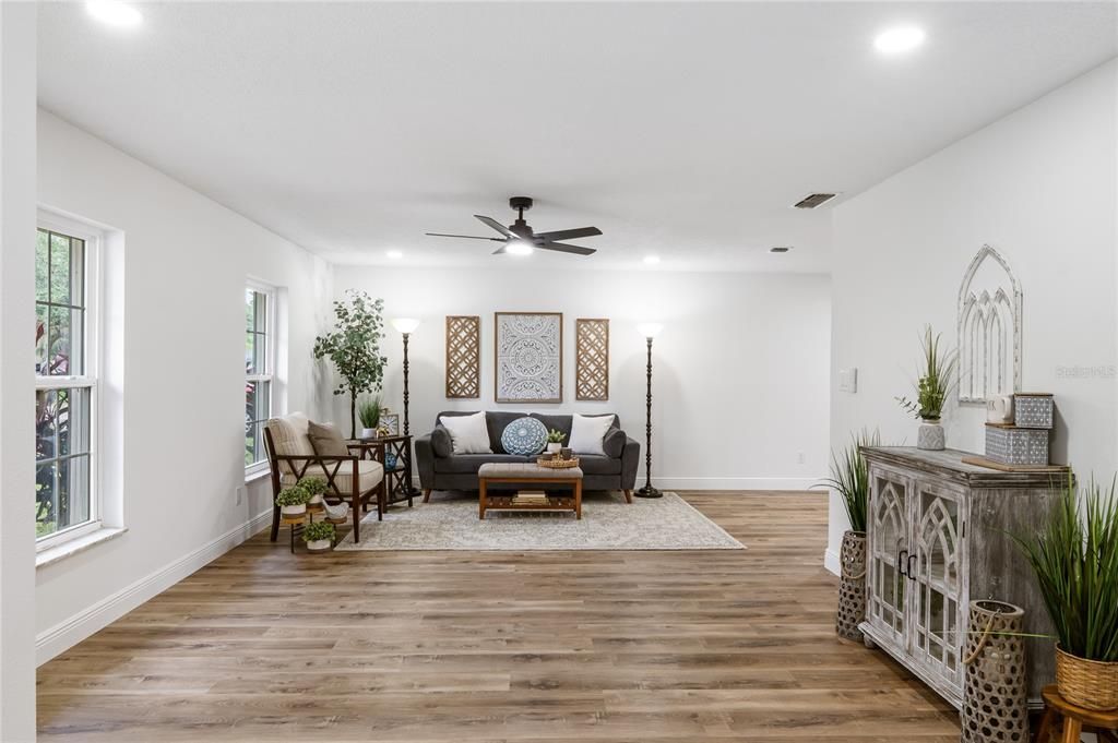 Interior, Living room, Recessed Lighting, Wood Texture Flooring