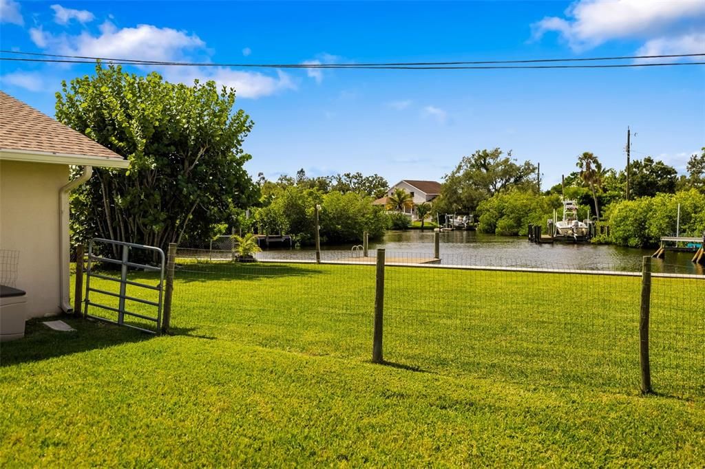 Backyard, Exterior