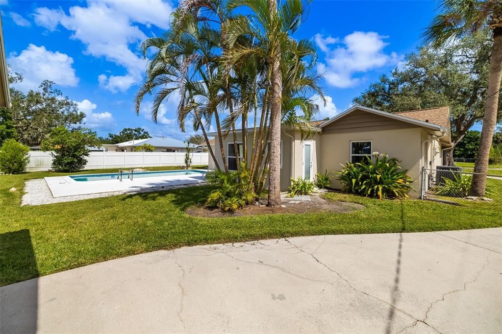 Backyard, Exterior, Pool