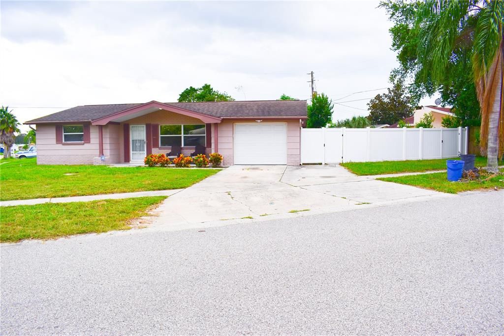 Attached, Backyard, Exterior, Facade, Ranch