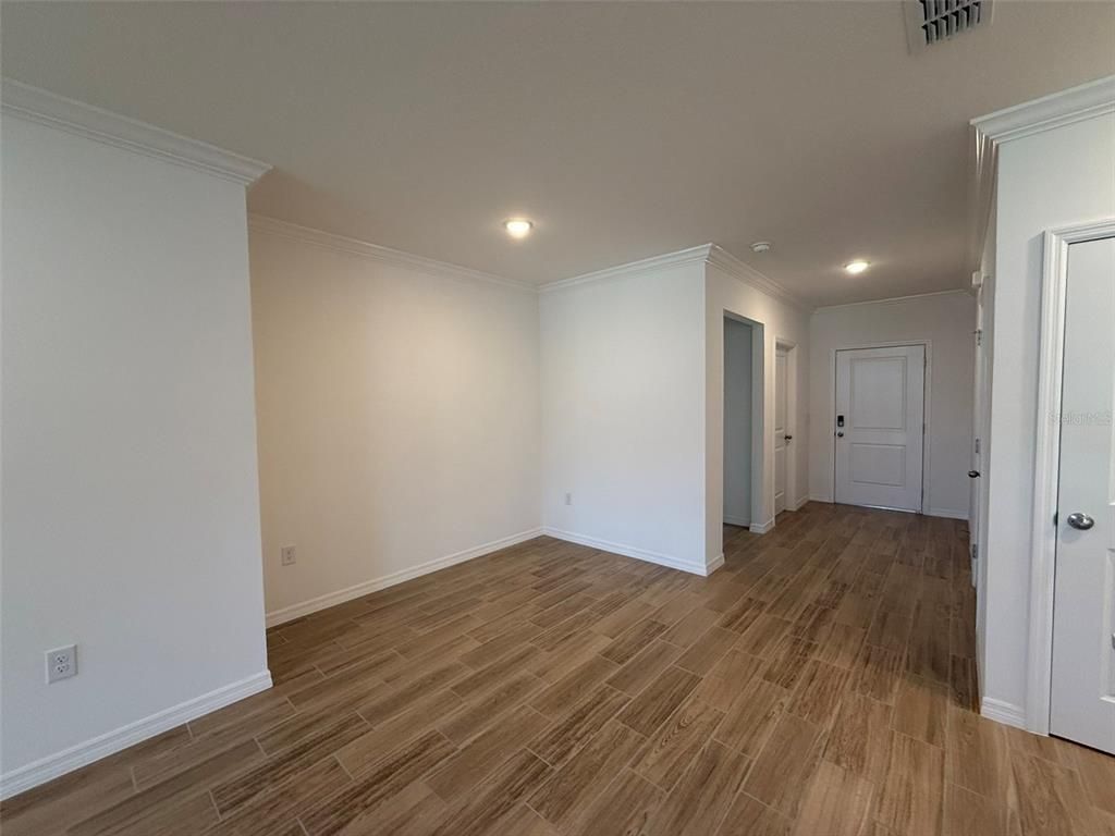 Empty room, Interior, Recessed Lighting, Wood Texture Flooring