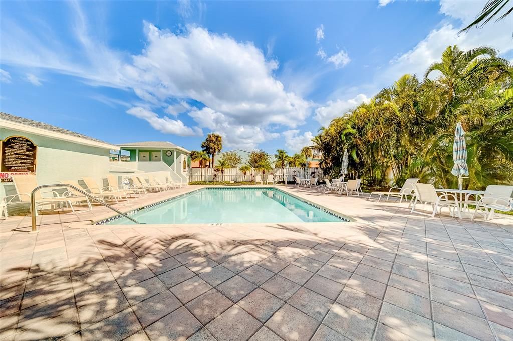 Exterior, Pool