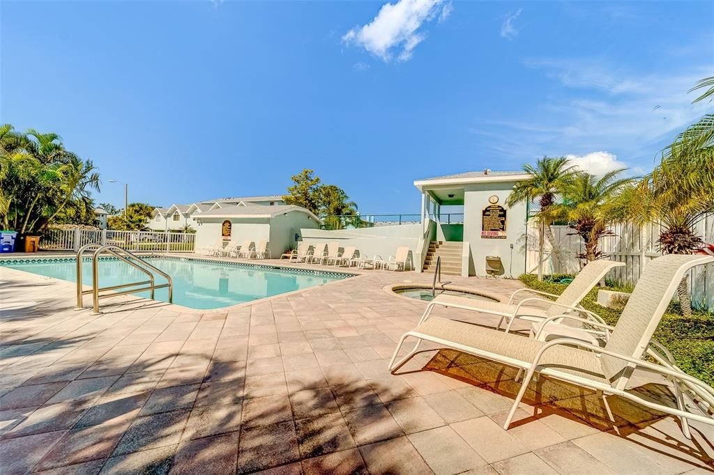 Exterior, Pool