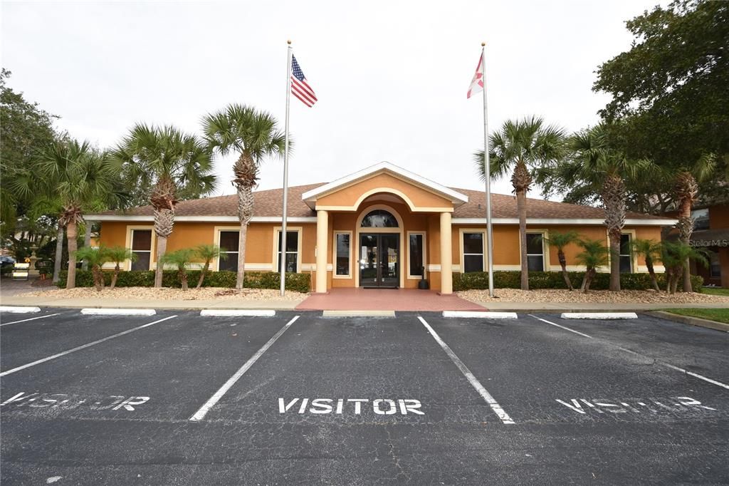 Exterior, Facade, Ranch