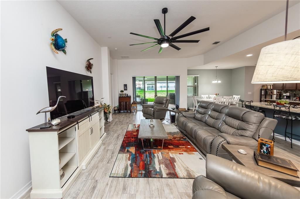 Dining room, Interior, Living room, Pendant Lights, Recessed Lighting, Wood Texture Flooring