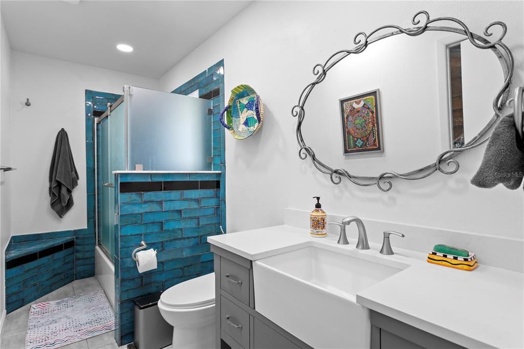 Bathroom, Interior, Recessed Lighting