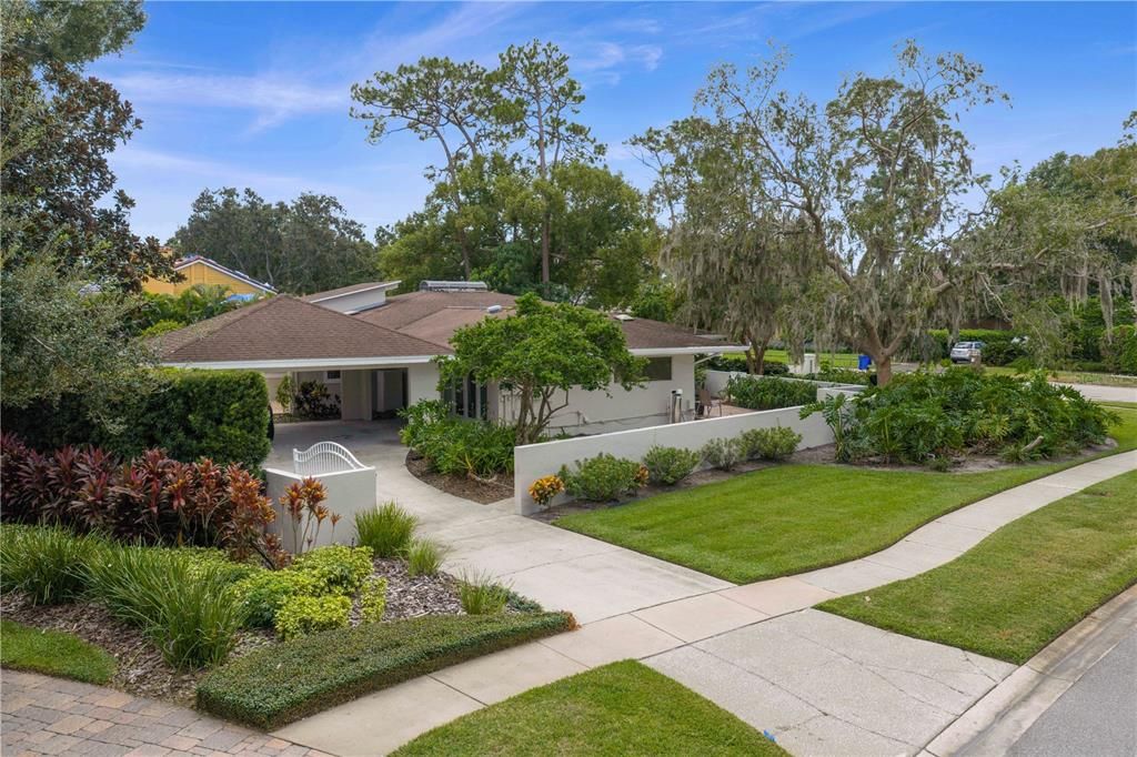 Backyard, Exterior
