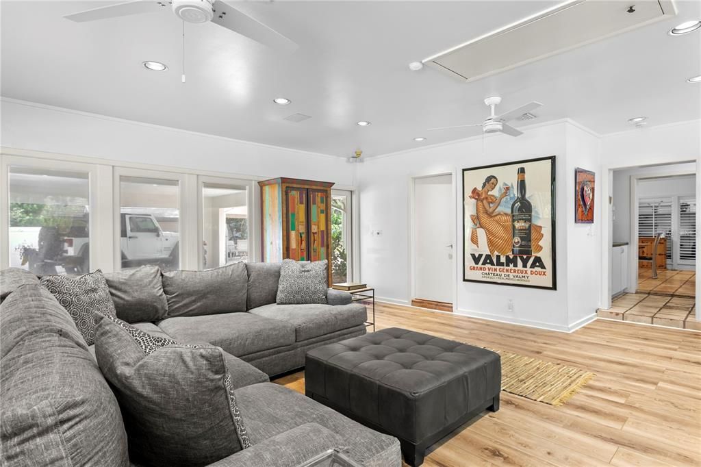 Interior, Living room, Recessed Lighting, Wood Texture Flooring